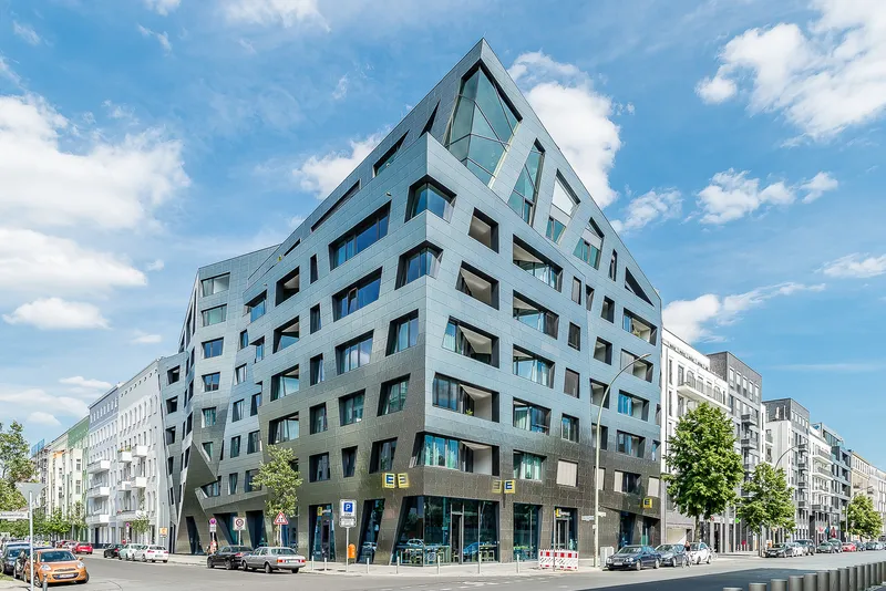 Elegante 2-Zimmer Wohnung mit Balkon im 4. OG in Berlin-Mitte — photo 1